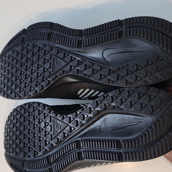 NIKE AIR ZOOM PEGASUS 36 SHIELD AQ8006 001 - Picture 7 of 10